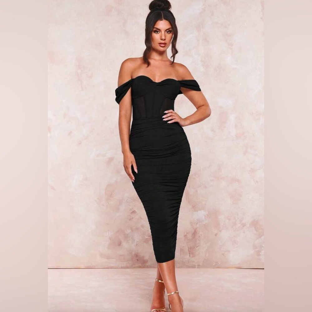 Ruched Bodycon Off Shoulder Dress Size US 6